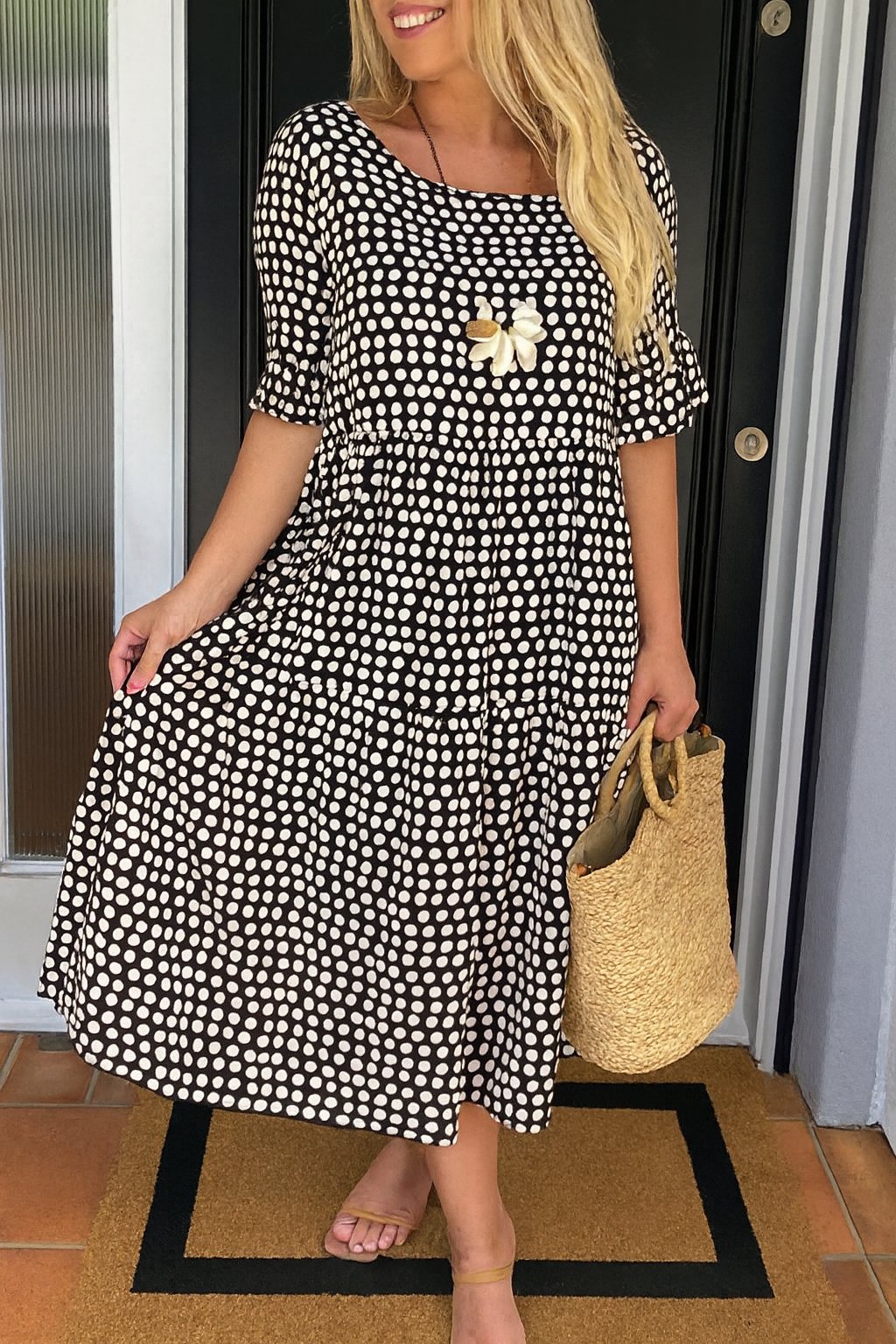 Adela | Vestido Midi de Manga Corta