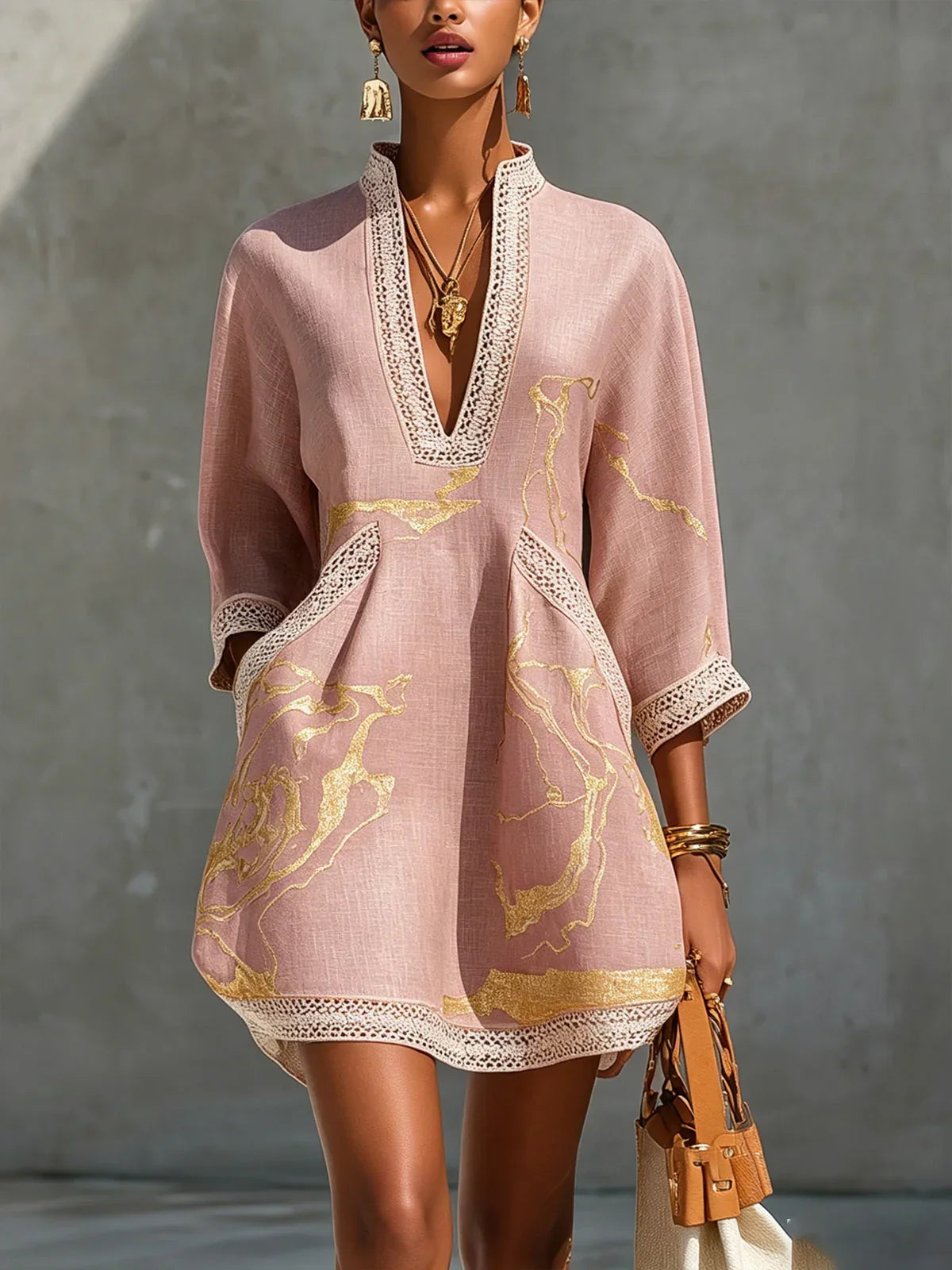 Donatella | Minivestido con estampado de mármol dorado y detalle calado