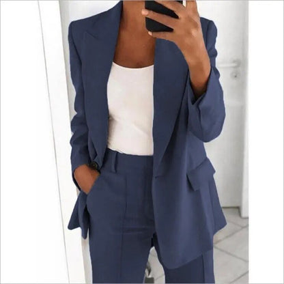Bianca - Conjunto elegante con blazer estructurado y pantalón recto
