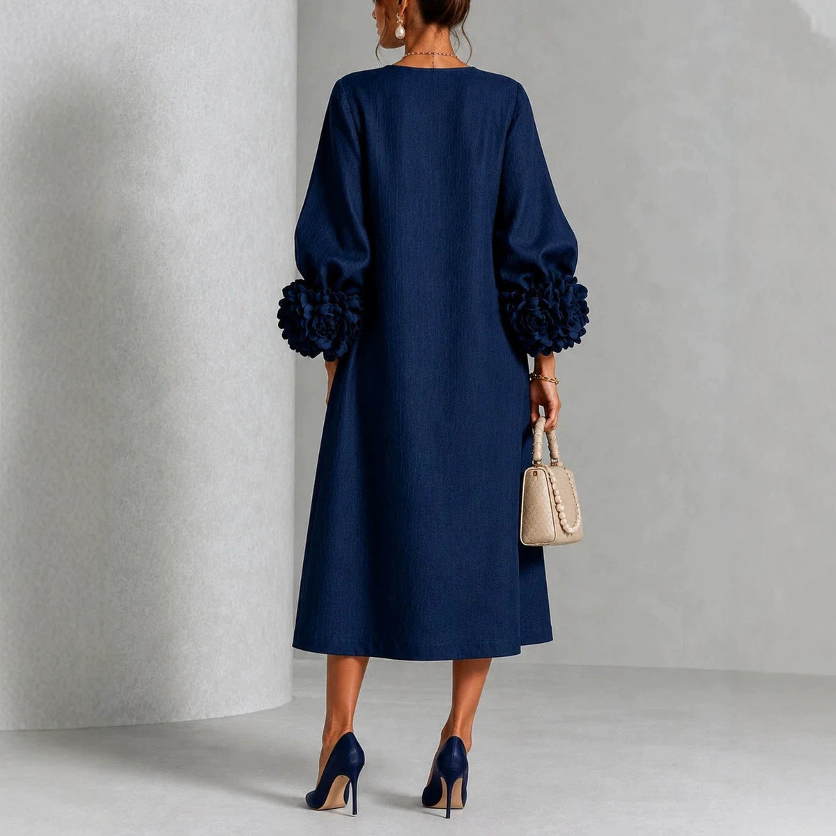 Ivy | Vestido midi con puños florales