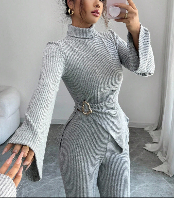 Beatrice – Conjunto elegante para mujer con blusa de canalé y pantalones acampanados