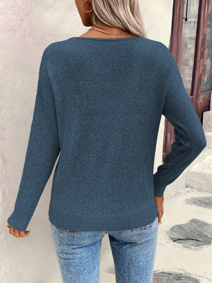 Sofía – Blusa de punto calado ligero con escote en V