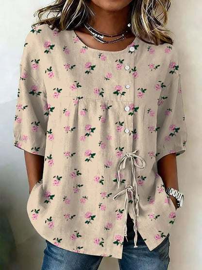 Lucía - Blusa floral con detalle ajustable lateral