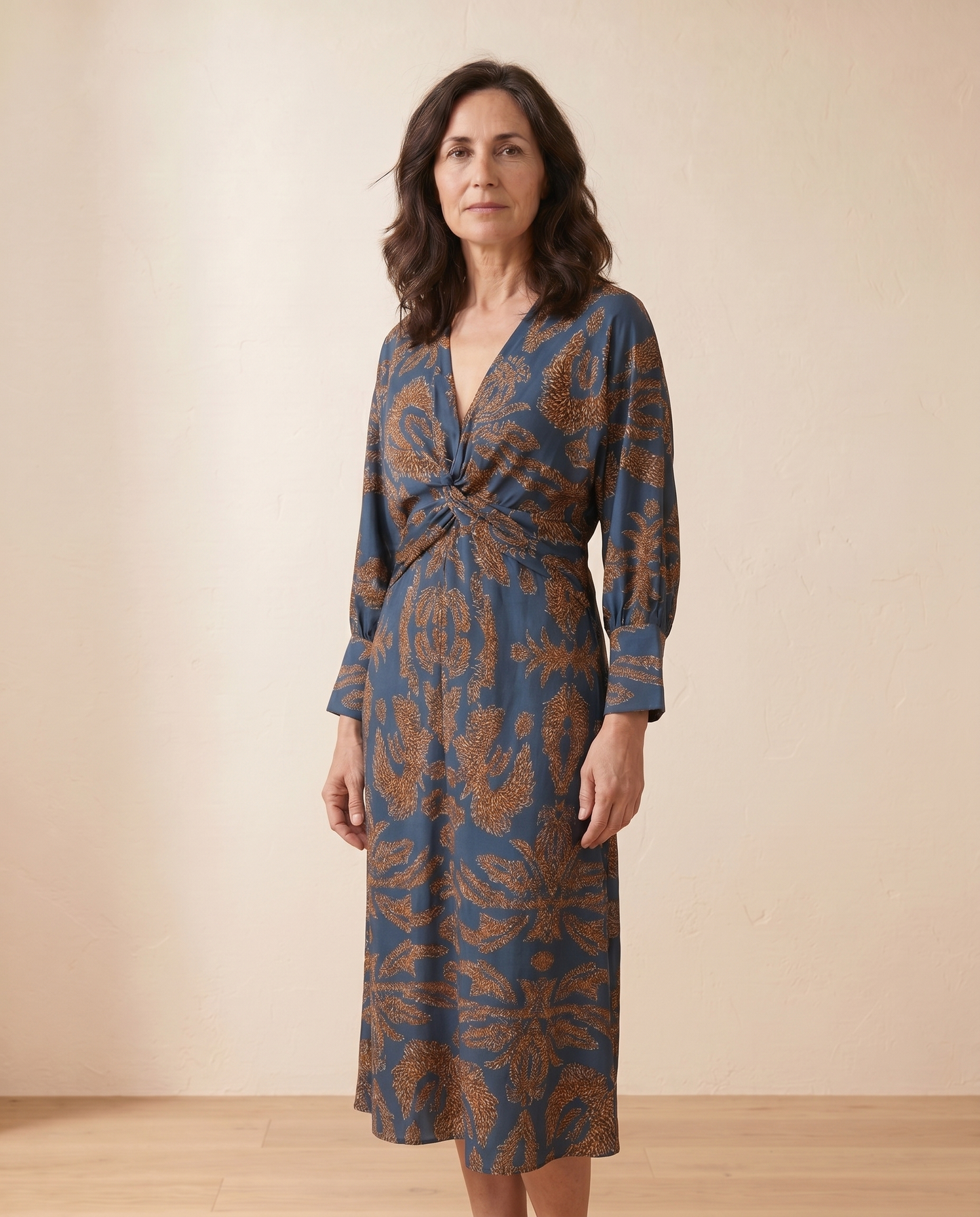 Isadora – Vestido midi con estampado artístico